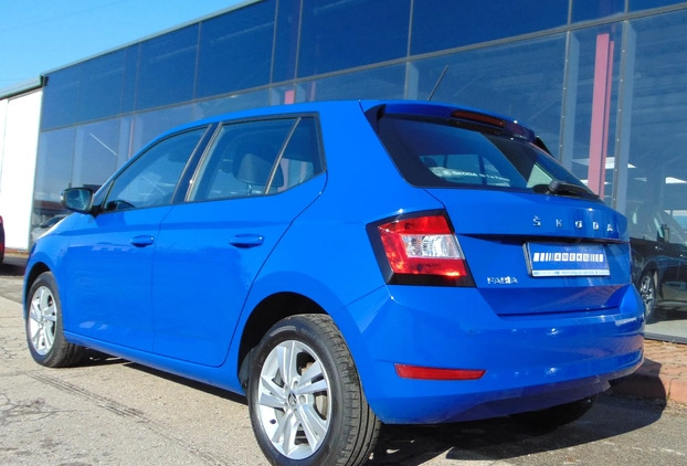 Skoda Fabia cena 47600 przebieg: 97400, rok produkcji 2020 z Gniewkowo małe 326